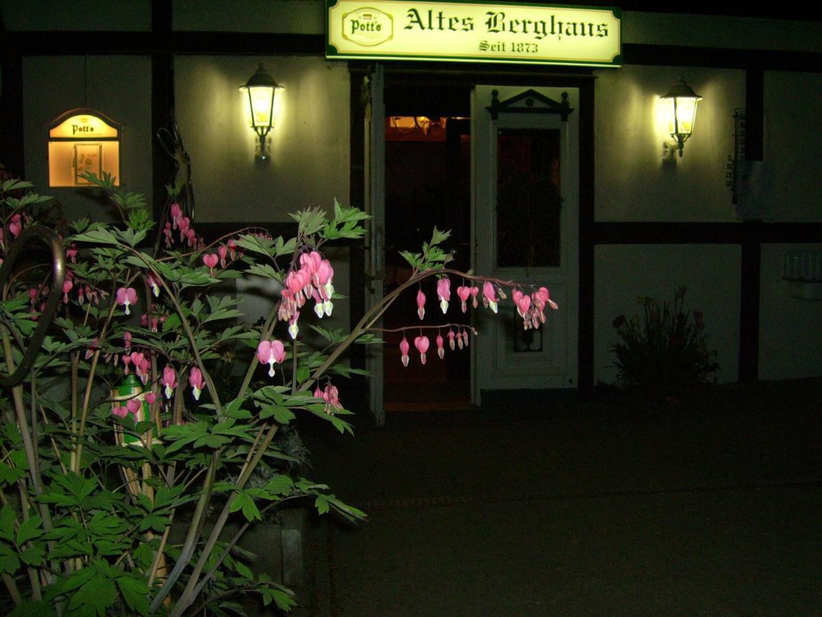 Altes Berghaus Hotel Bad Essen Exterior foto